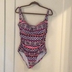 La Blanca one piece swimsuit. Size 14